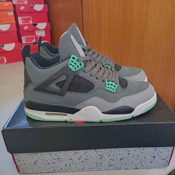 Size 10.5 - Jordan 4 Retro Green Glow 2013 OG box excellent condition - Picture 1 of 11